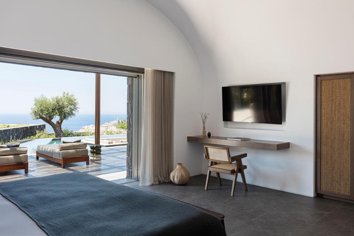 Canaves Epitome - Small Luxury Hotels of the World
