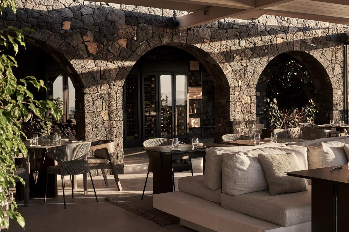Canaves Epitome - Small Luxury Hotels of the World