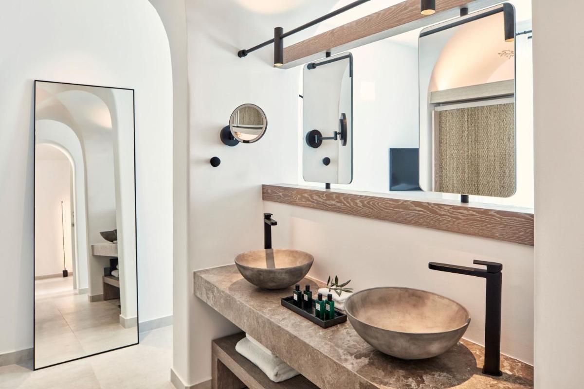 Canaves Epitome - Small Luxury Hotels of the World