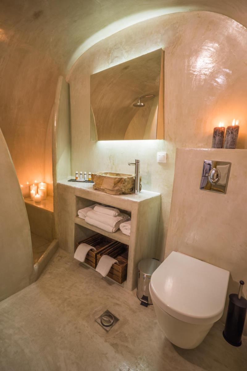Gaia Suites