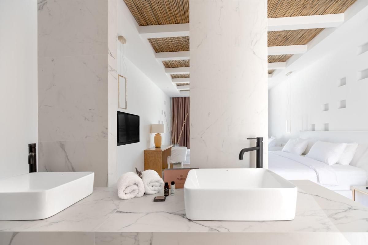 Cape Mykonos
