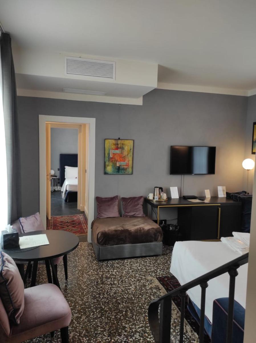 Capriccio Art Hotel