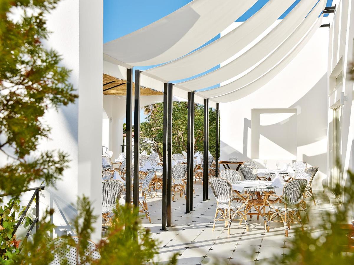 Caramel, A Resort to Live