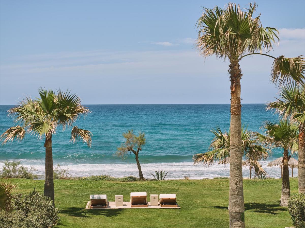 Caramel, A Resort to Live