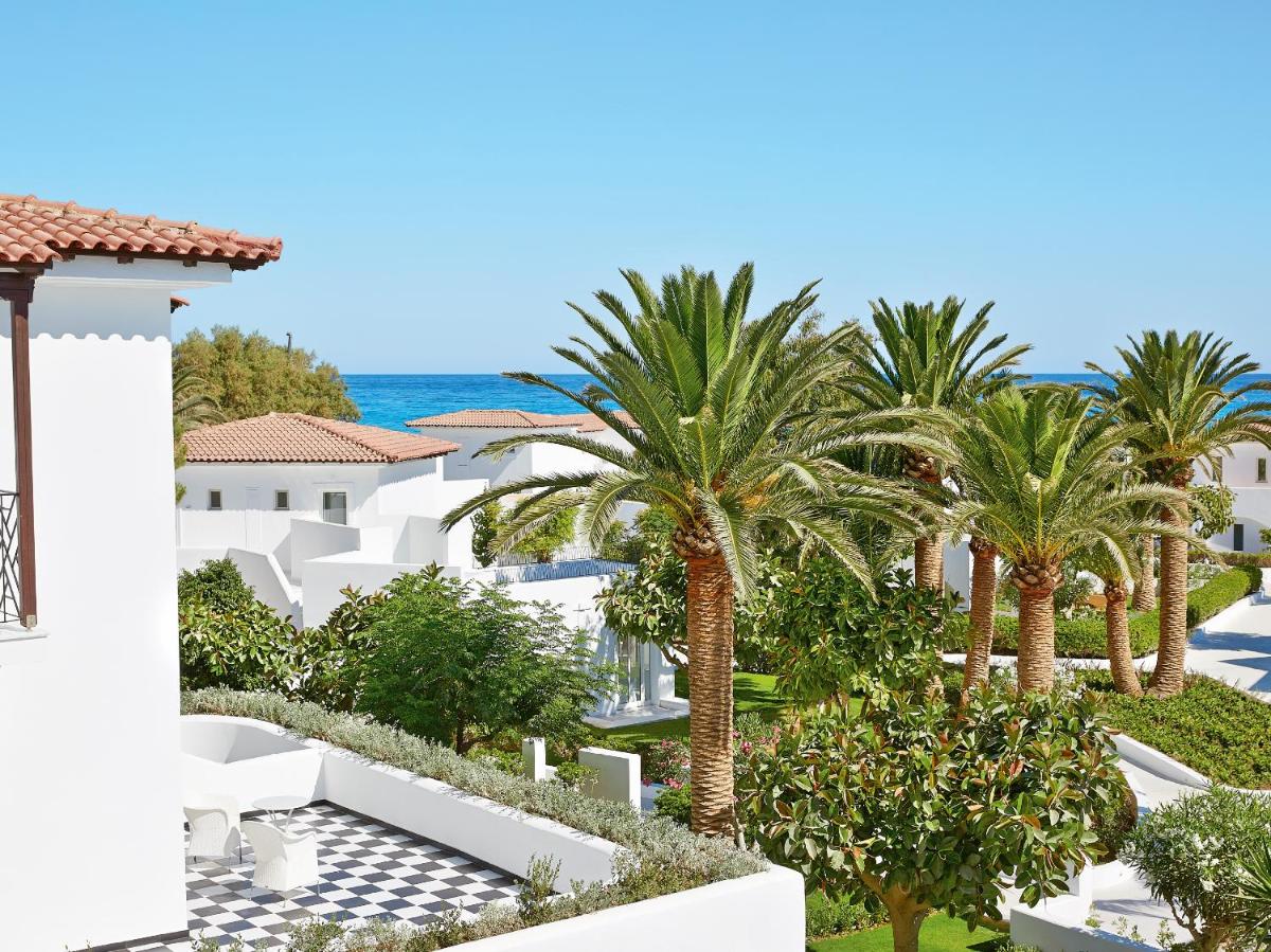 Caramel, A Resort to Live