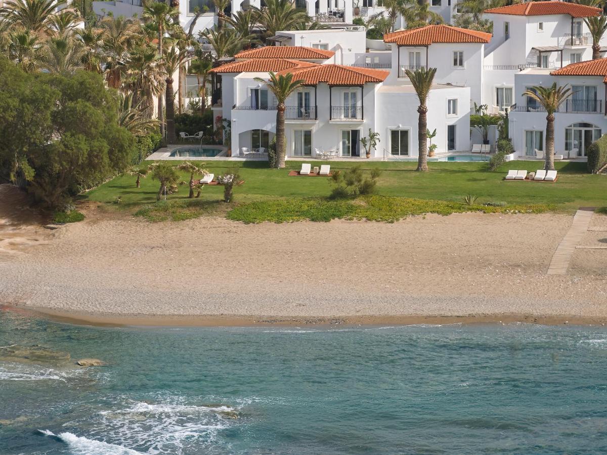 Caramel, A Resort to Live