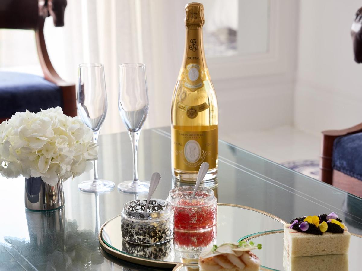 Caramel, A Resort to Live