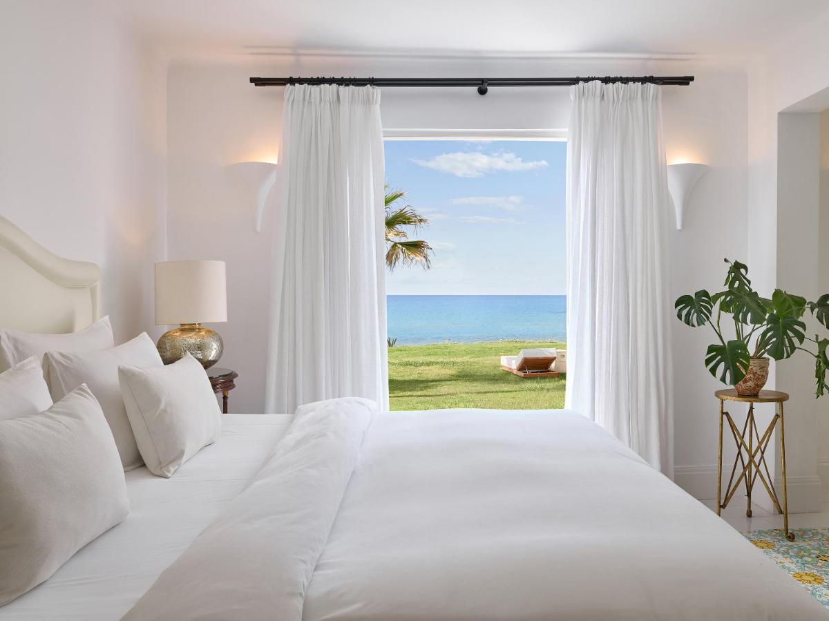 Caramel, A Resort to Live