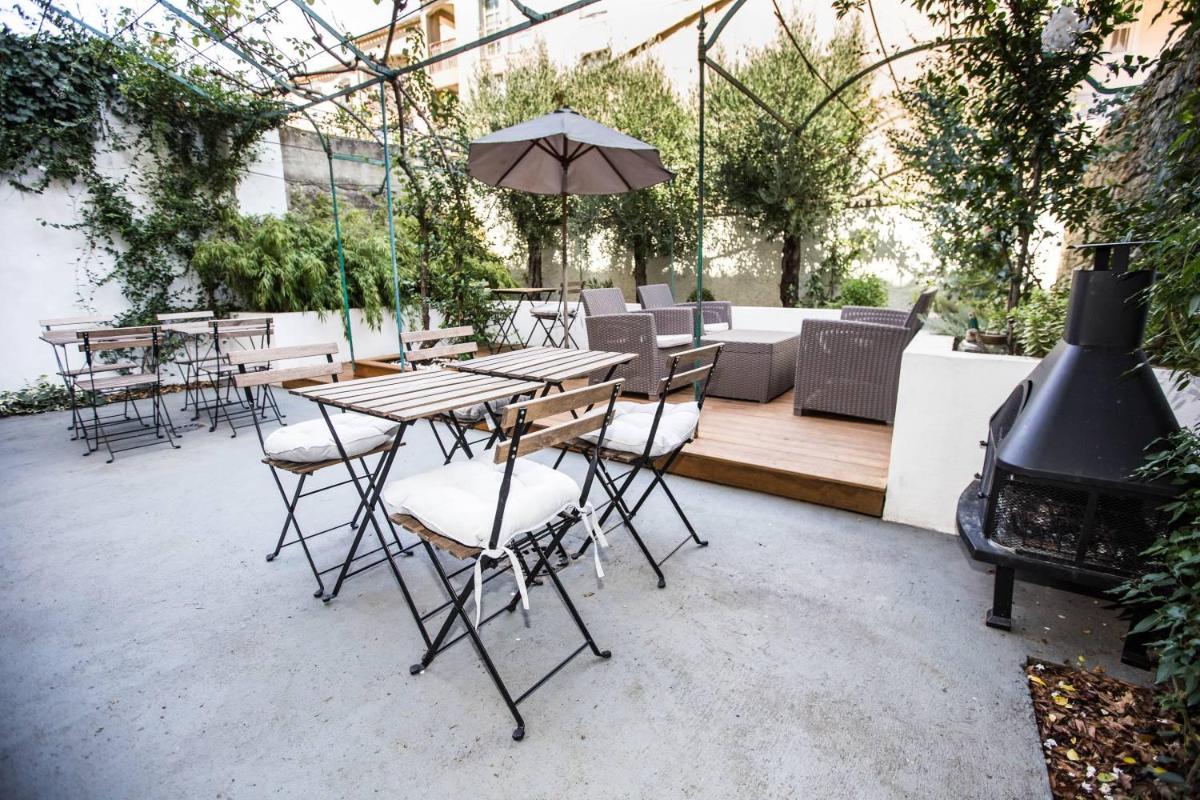 Carcassonne Townhouse