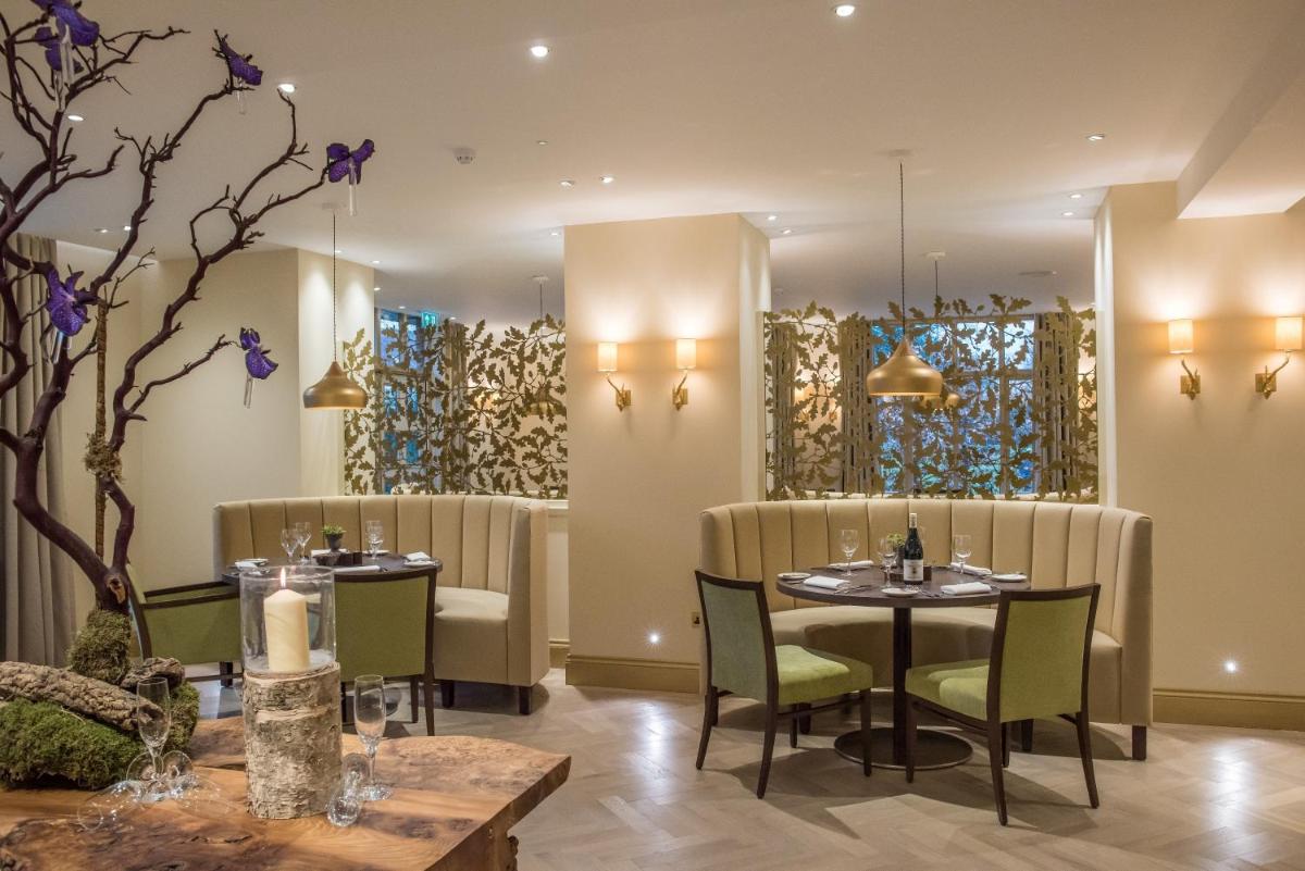 Careys Manor Hotel & SenSpa