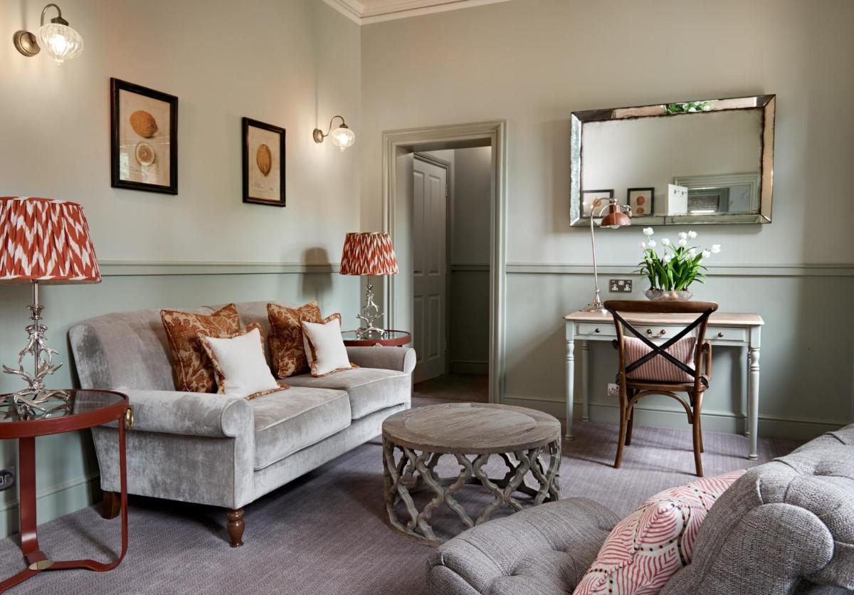 Careys Manor Hotel & SenSpa