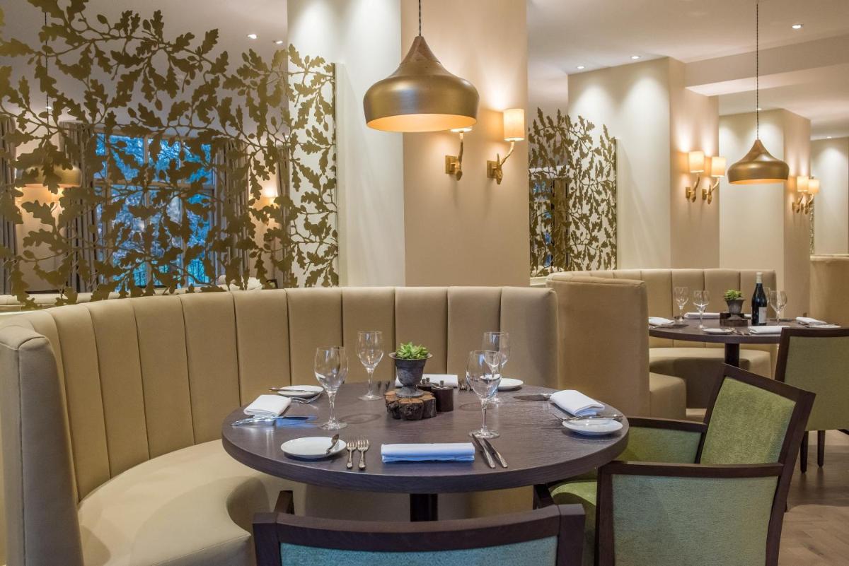 Careys Manor Hotel & SenSpa