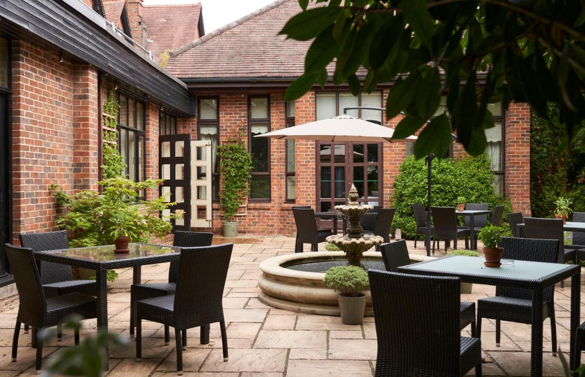 Careys Manor Hotel & SenSpa