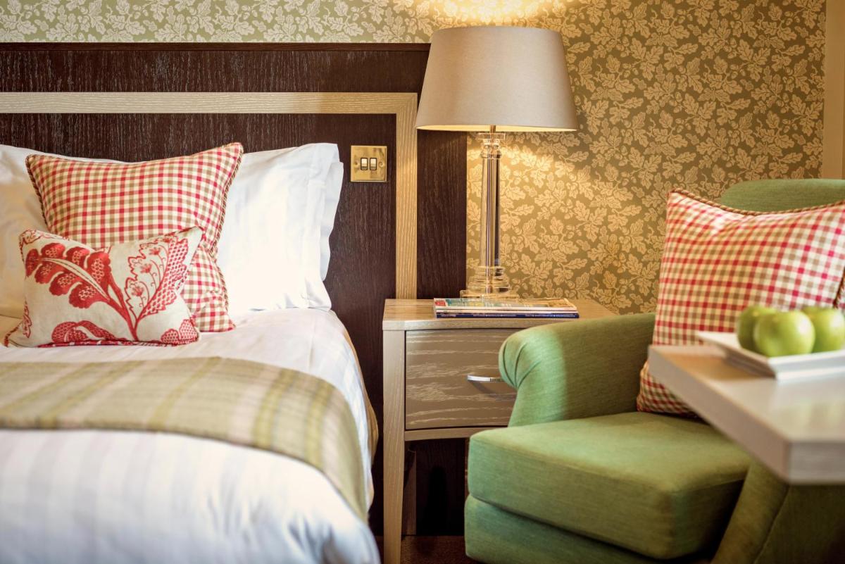 Careys Manor Hotel & SenSpa