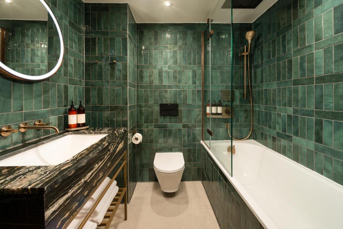 Carlton George Hotel