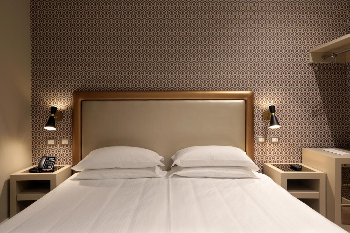 Caruso Place Luxury Rooms & Suites