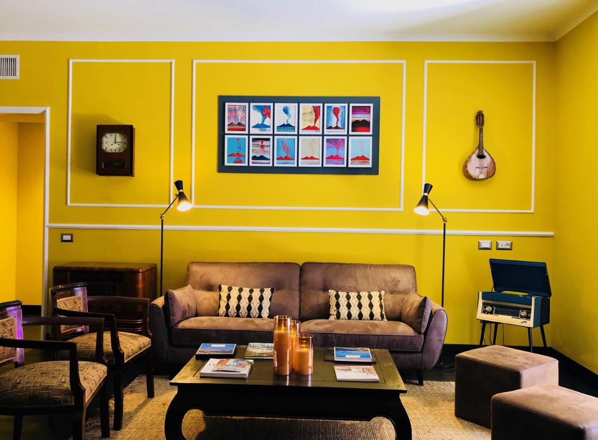 Caruso Place Luxury Rooms & Suites