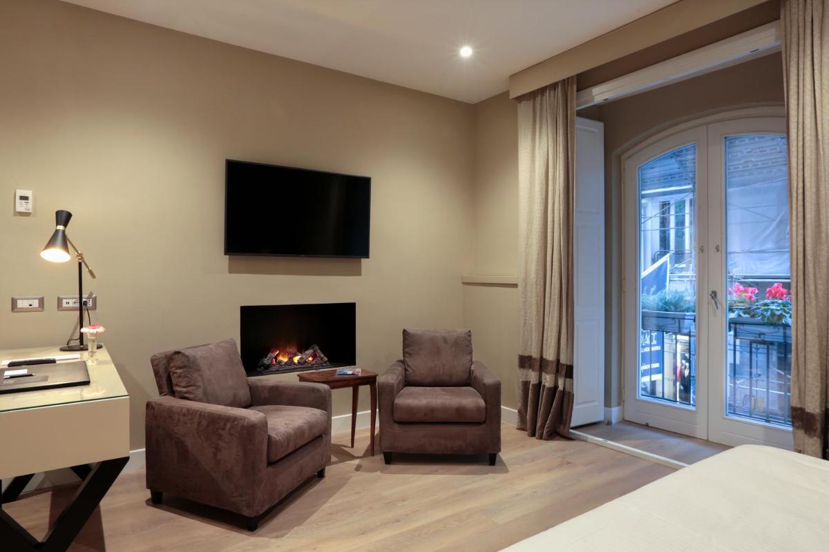 Caruso Place Luxury Rooms & Suites