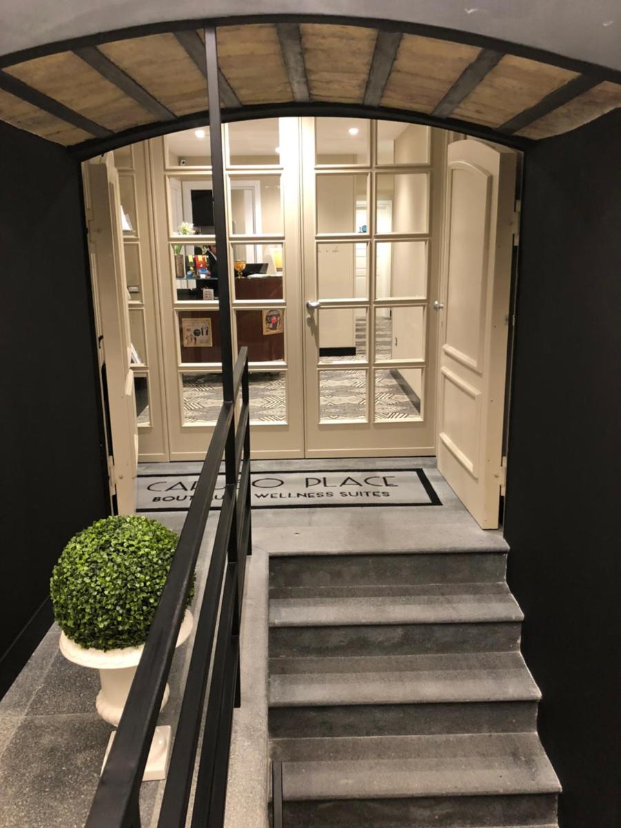 Caruso Place Luxury Rooms & Suites