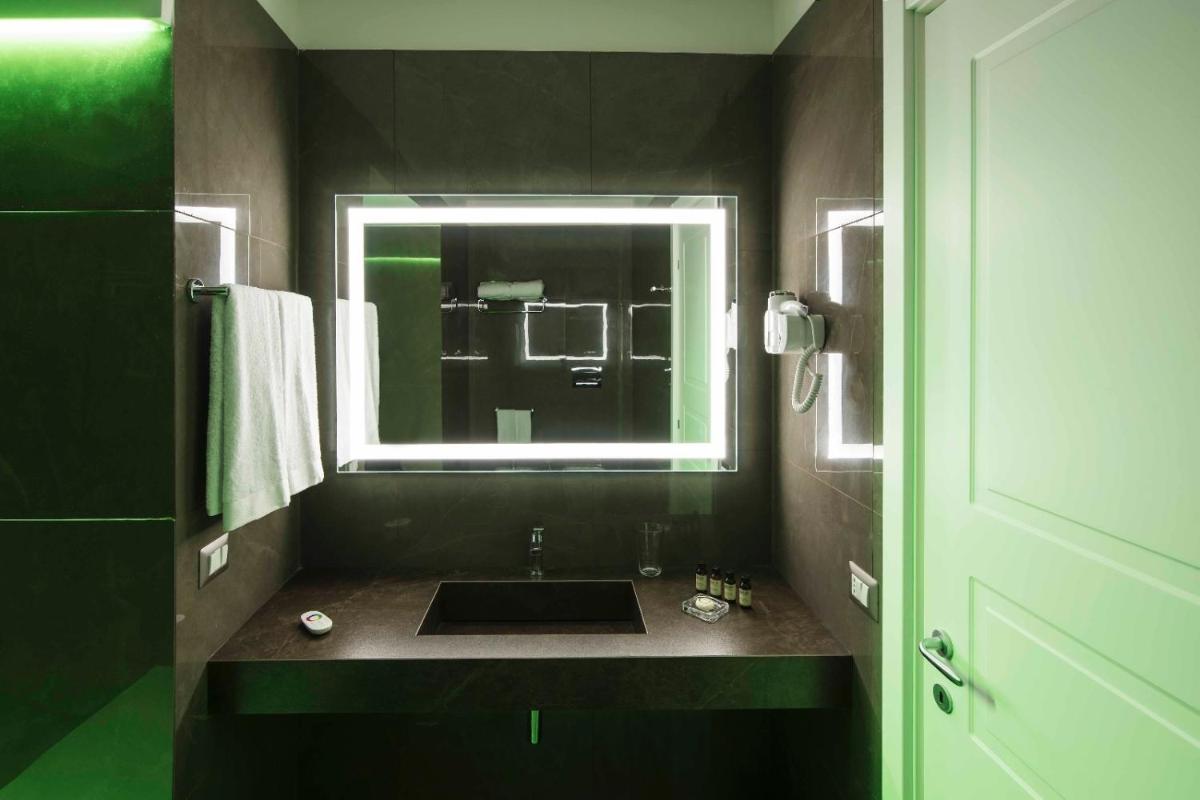 Caruso Place Luxury Rooms & Suites