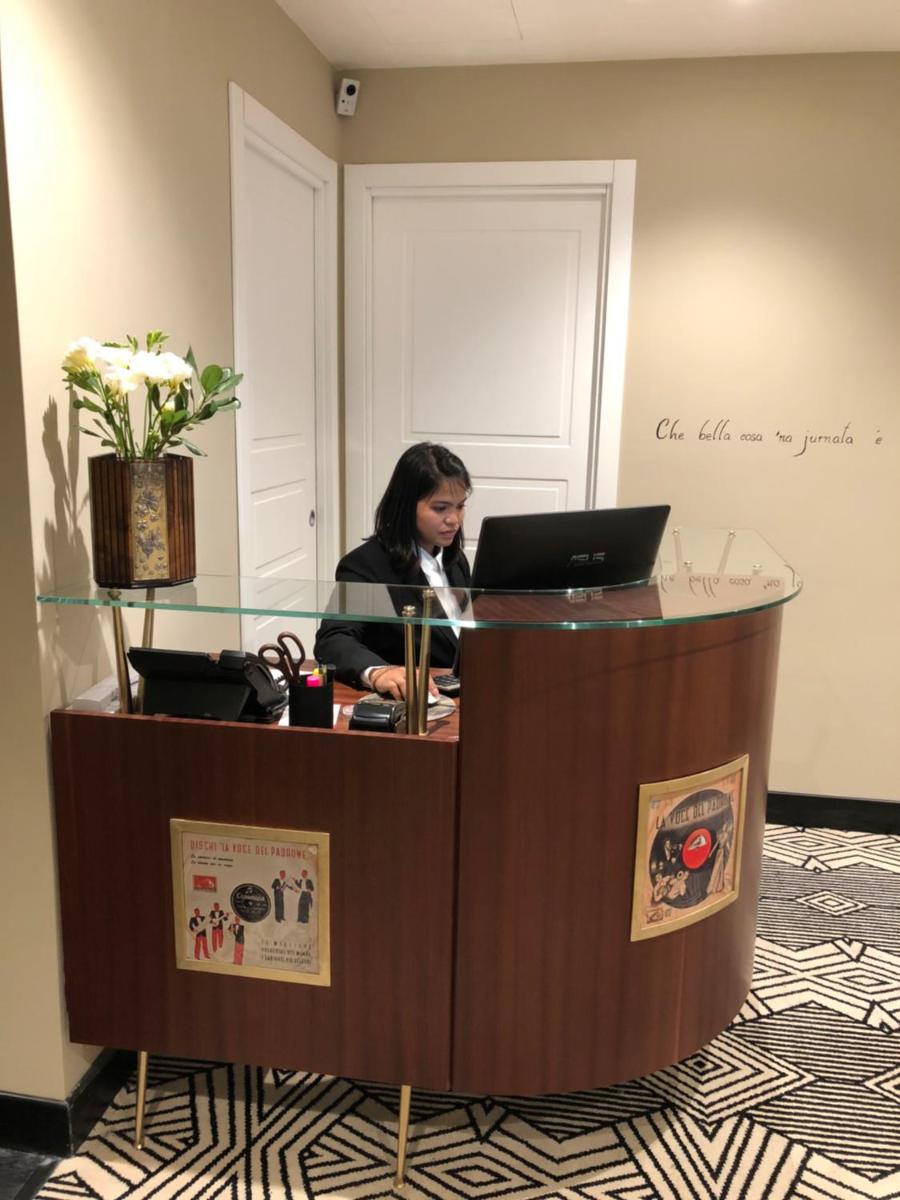 Caruso Place Luxury Rooms & Suites