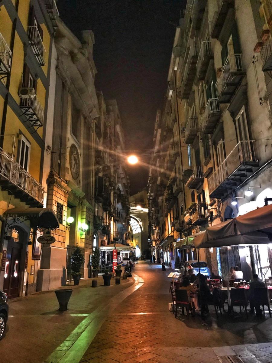 Caruso Place Luxury Rooms & Suites