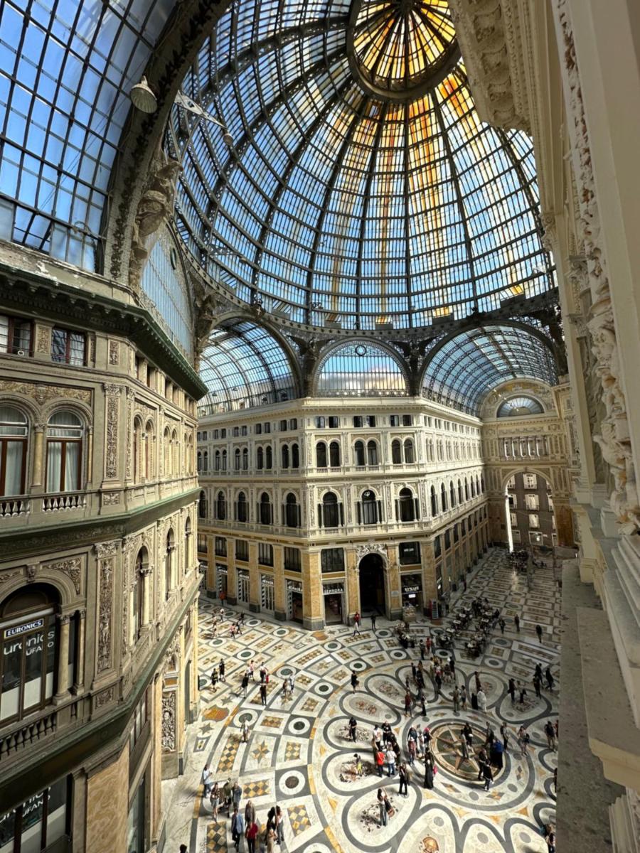 Caruso Place Luxury Rooms & Suites