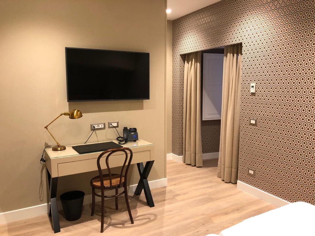 Caruso Place Luxury Rooms & Suites