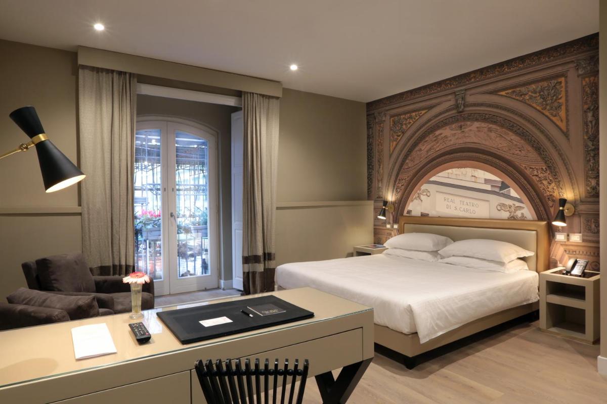 Caruso Place Luxury Rooms & Suites