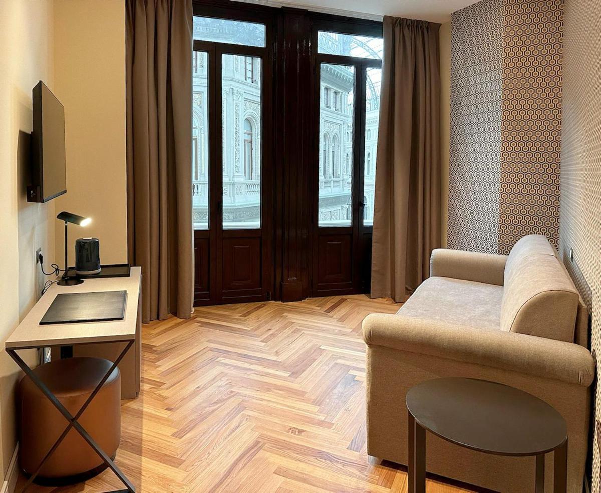 Caruso Place Luxury Rooms & Suites