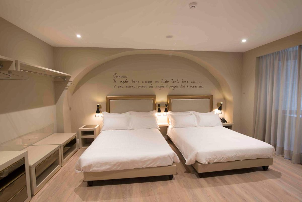 Caruso Place Luxury Rooms & Suites