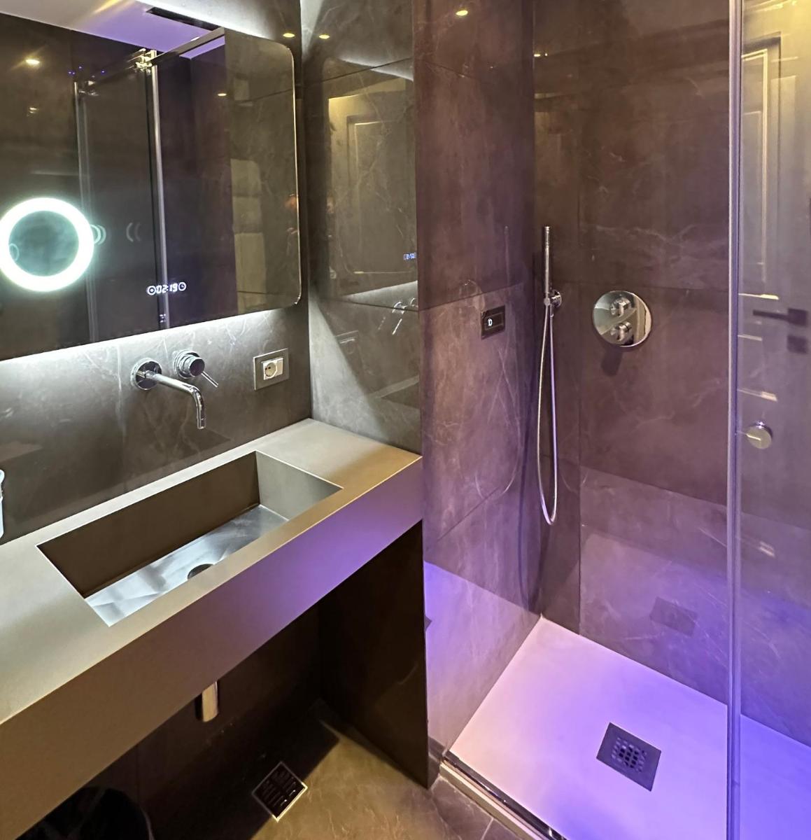 Caruso Place Luxury Rooms & Suites