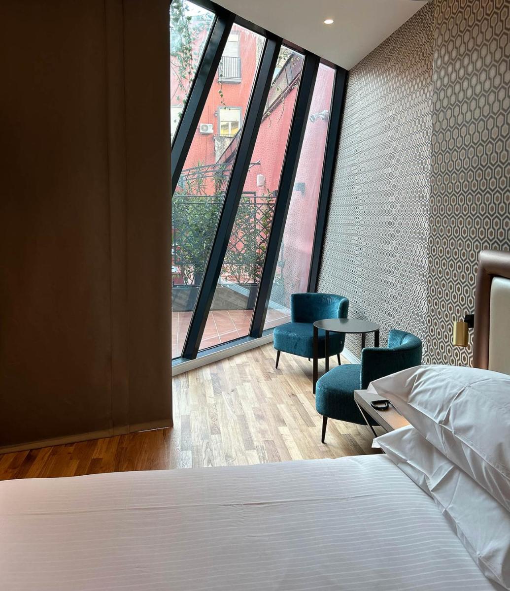Caruso Place Luxury Rooms & Suites