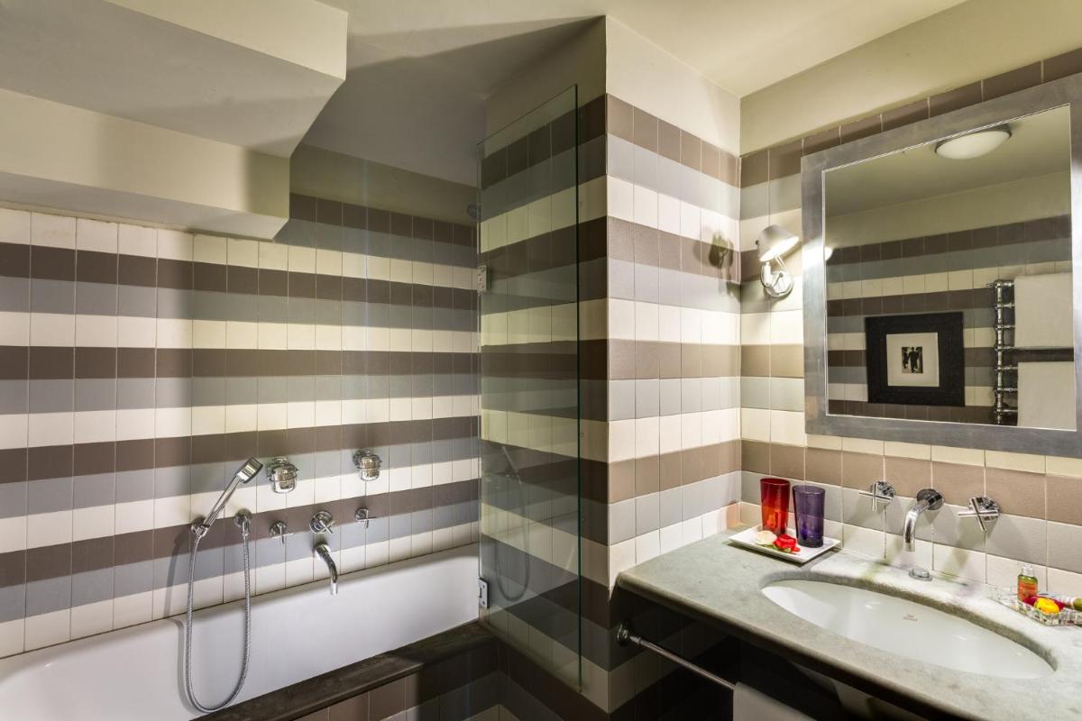 Casa Heberart Guest House Sistina