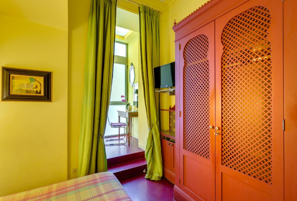 Casa Heberart Guest House Sistina