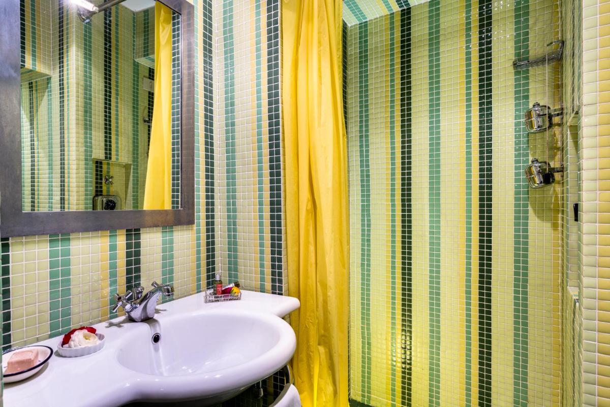 Casa Heberart Guest House Sistina