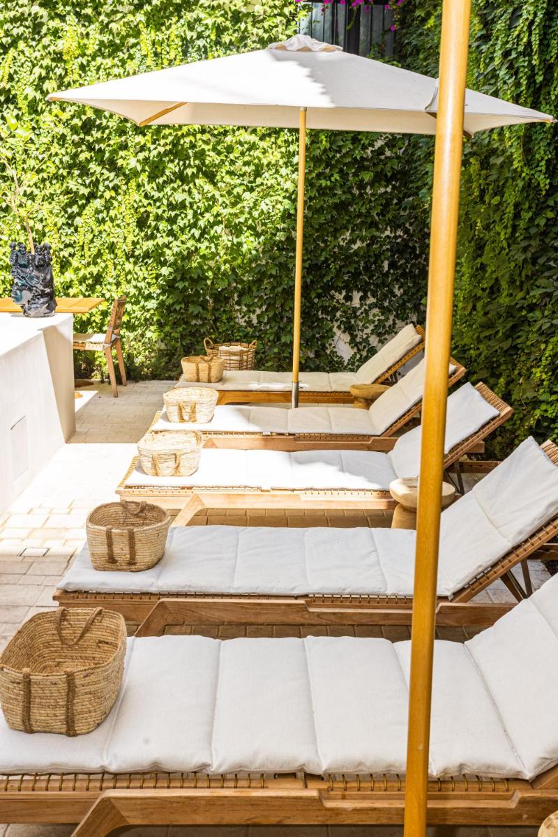 Casa Nostra Luxury Suites & Spa