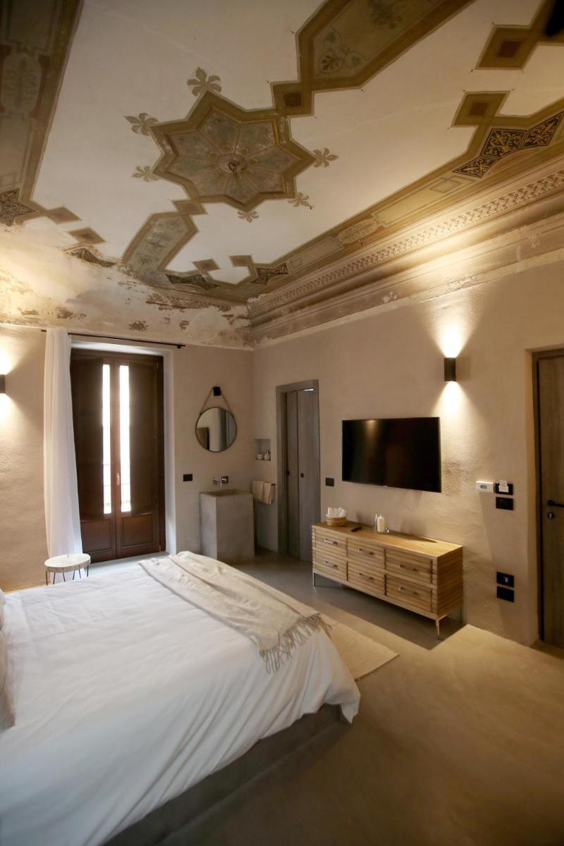 Casa Nostra Luxury Suites & Spa