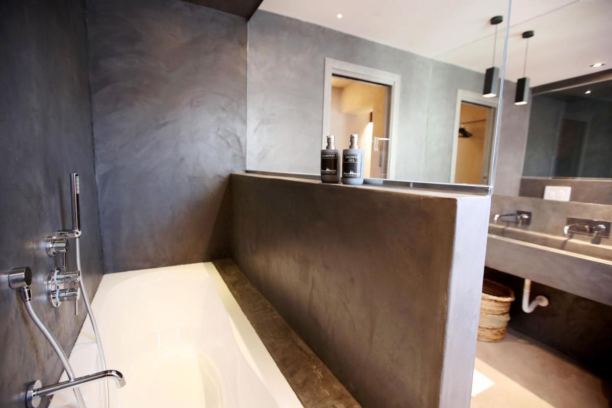 Casa Nostra Luxury Suites & Spa