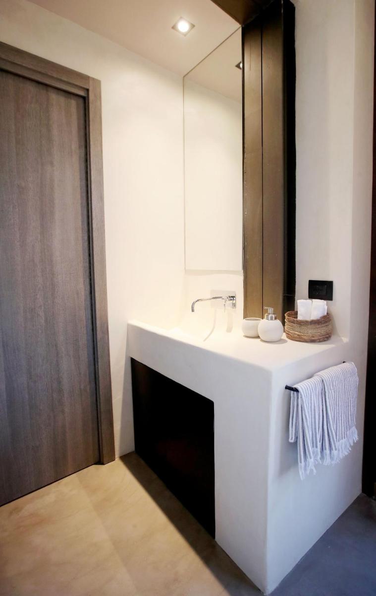 Casa Nostra Luxury Suites & Spa