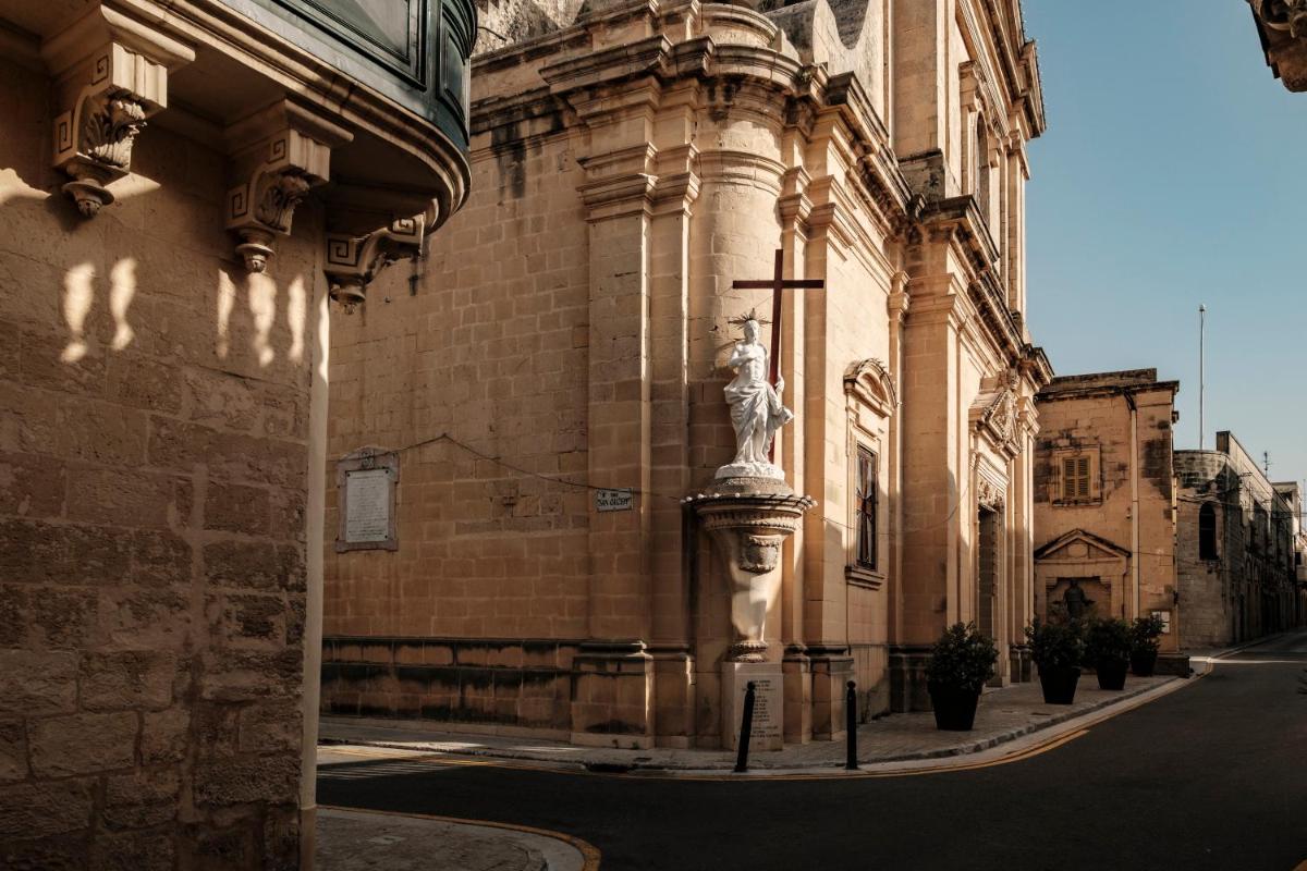 Casa Radiant