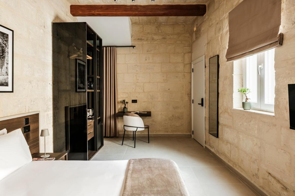 Casa Radiant