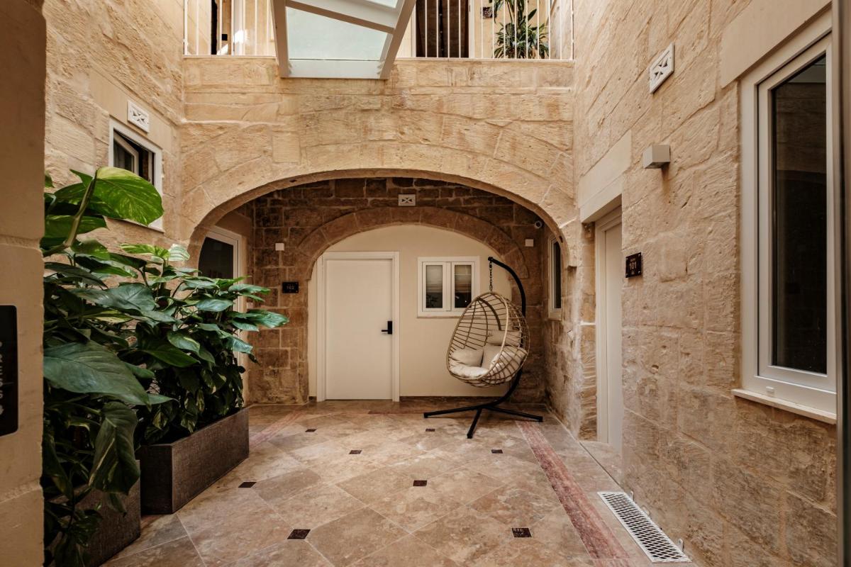 Casa Radiant