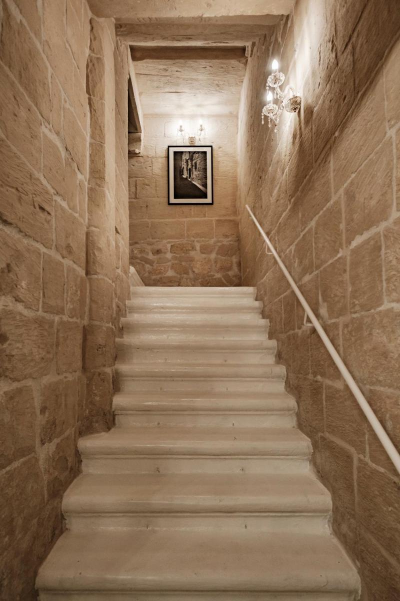 Casa Radiant