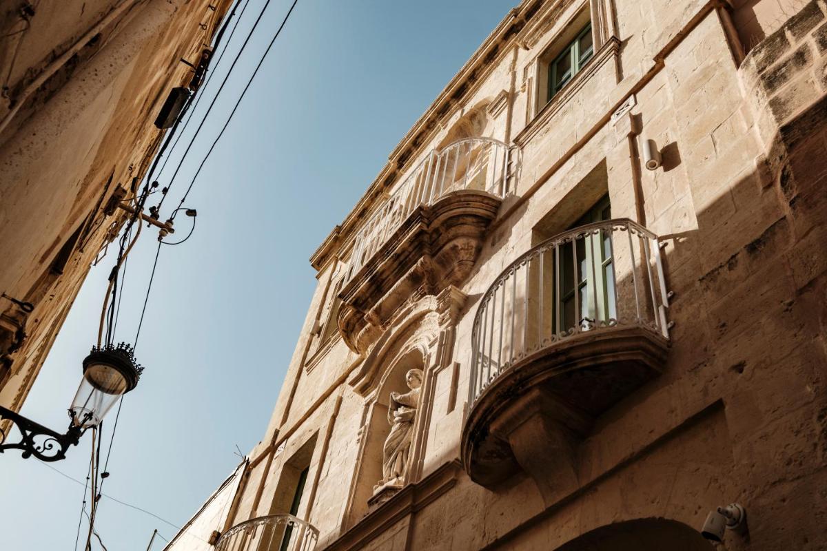 Casa Radiant