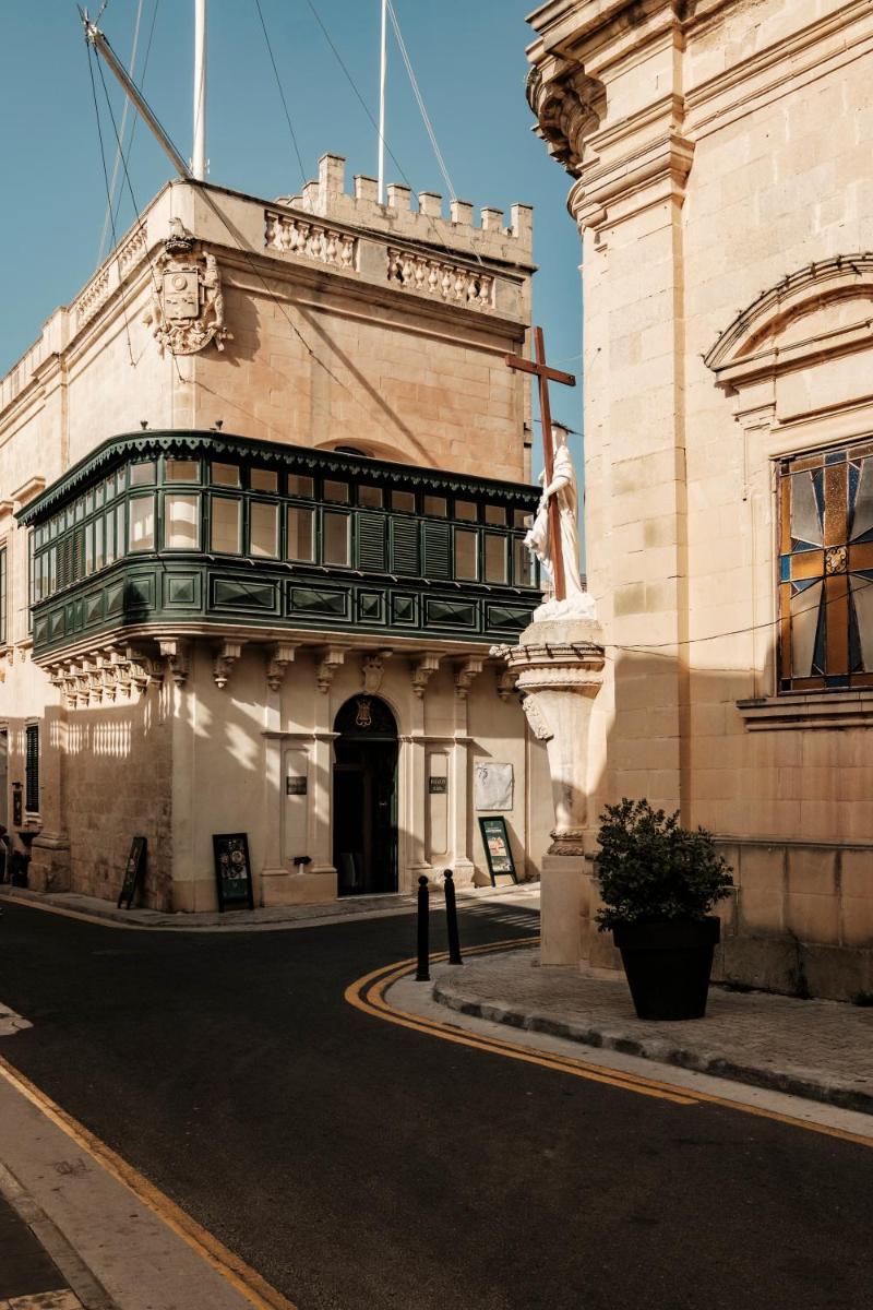 Casa Radiant