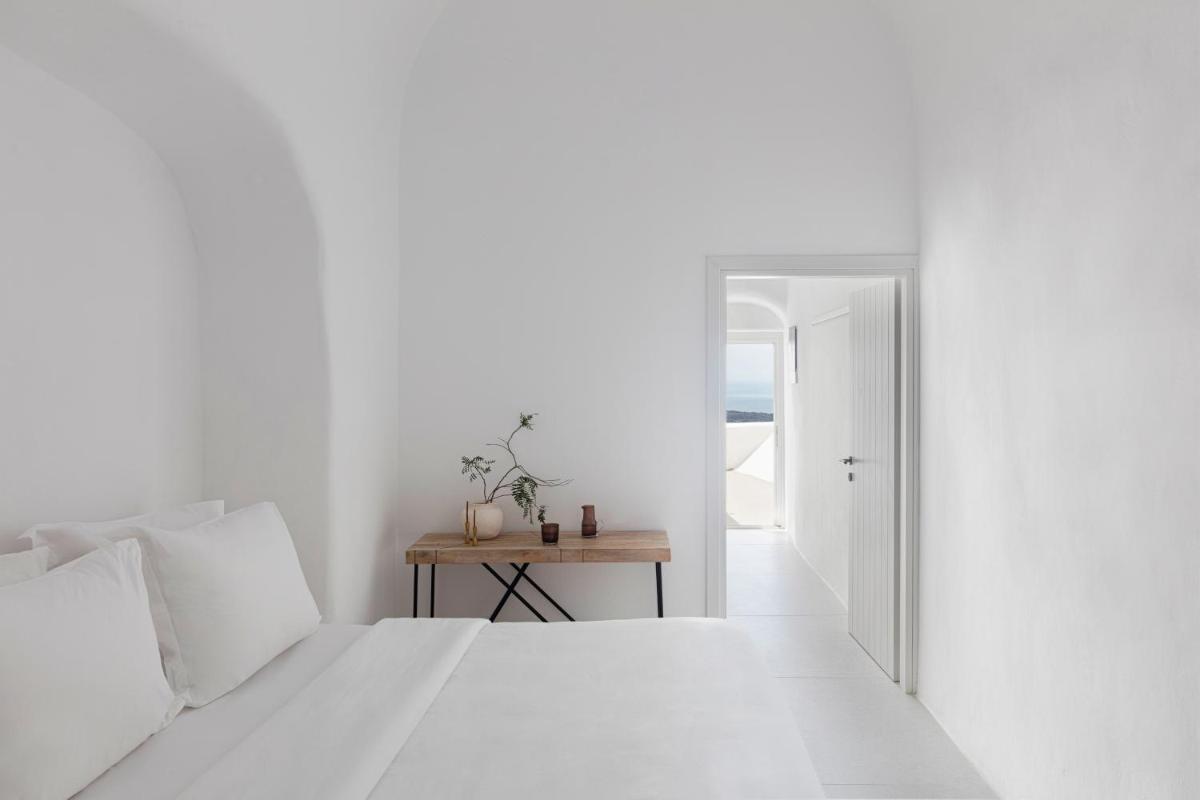 CASASUNSHA Hybrid Retreat Santorini