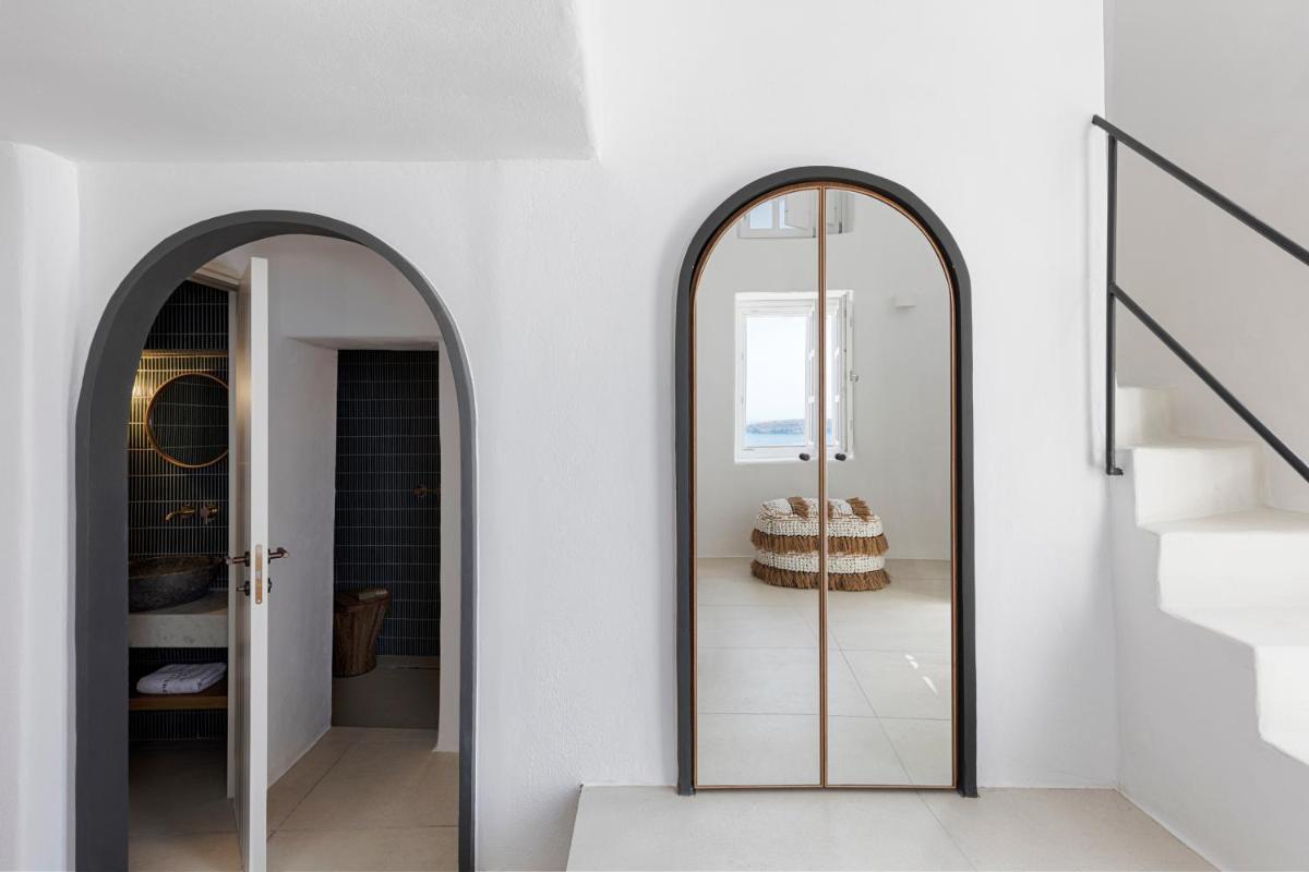 CASASUNSHA Hybrid Retreat Santorini