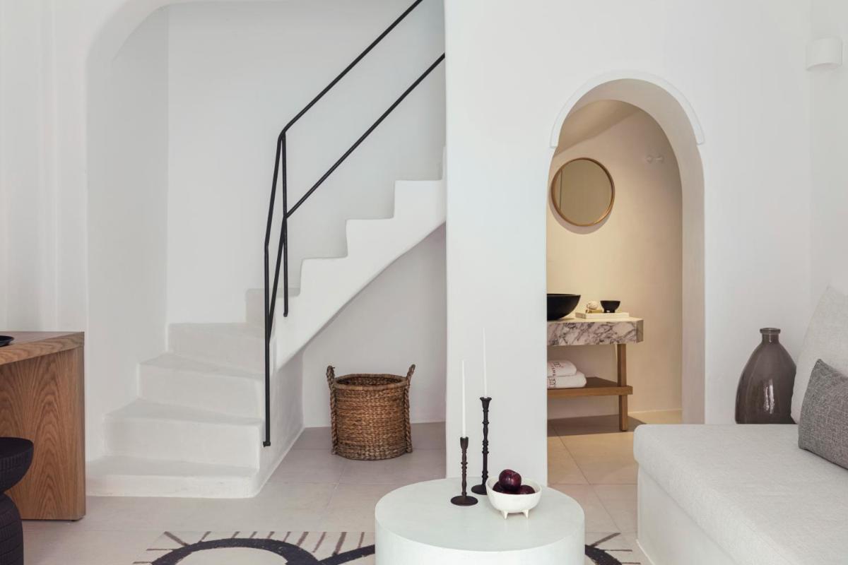 CASASUNSHA Hybrid Retreat Santorini