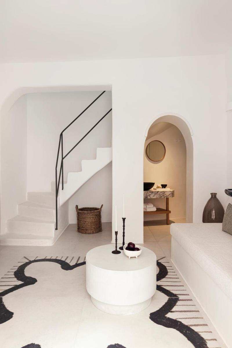 CASASUNSHA Hybrid Retreat Santorini